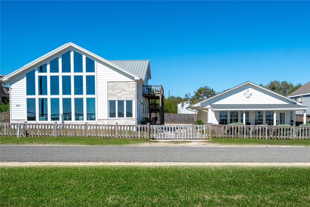 605 & 607 Copano Bay Drive Bayside TX 78340