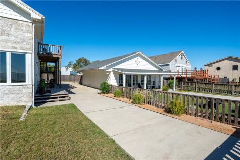 605 & 607 Copano Bay Drive Bayside TX 78340