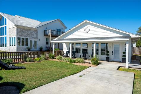605 & 607 Copano Bay Drive Bayside TX 78340