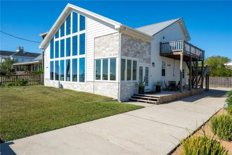 605 & 607 Copano Bay Drive Bayside TX 78340