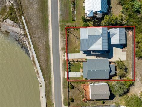 605 & 607 Copano Bay Drive Bayside TX 78340