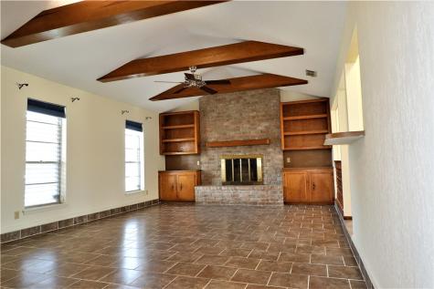 2202 Aspen Drive Portland TX 78374