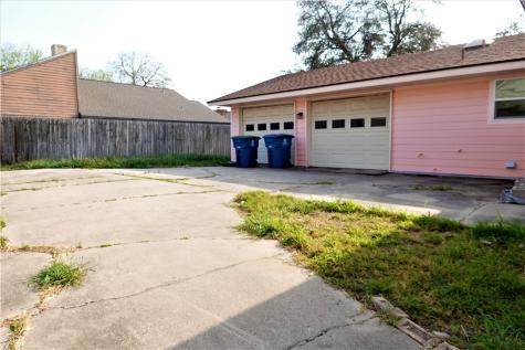 2202 Aspen Drive Portland TX 78374