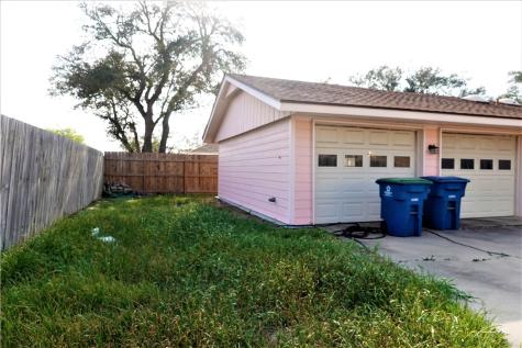 2202 Aspen Drive Portland TX 78374