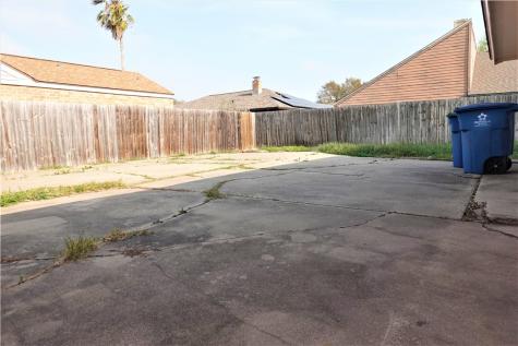 2202 Aspen Drive Portland TX 78374