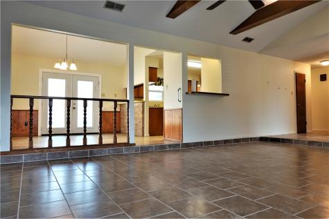 2202 Aspen Drive Portland TX 78374