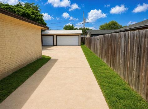 3206 Meadow Ridge Drive Corpus Christi TX 78418