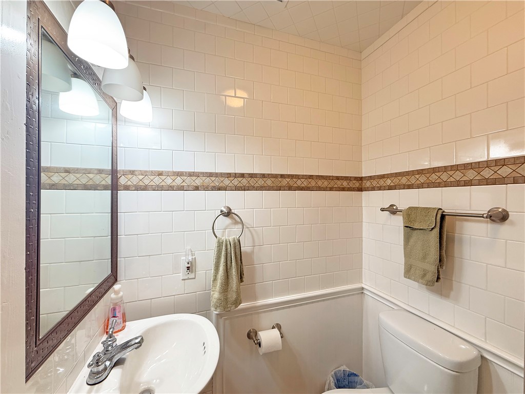 105 Copano Cove Road Rockport TX 78382