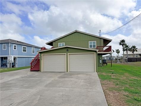 105 Copano Cove Road Rockport TX 78382