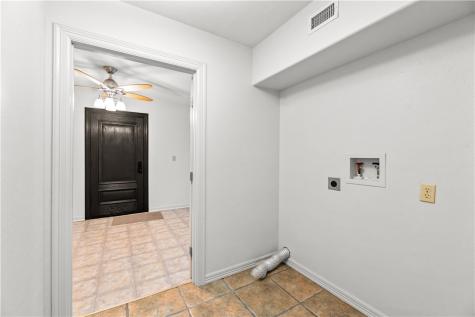 200 Elm Street Portland TX 78374