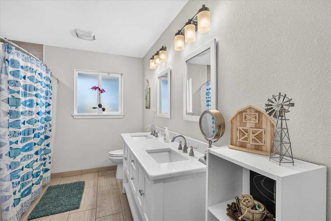 5430 Chevy Chase Drive Corpus Christi TX 78412