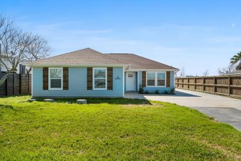 215 W Speckled Trout Rockport TX 78382