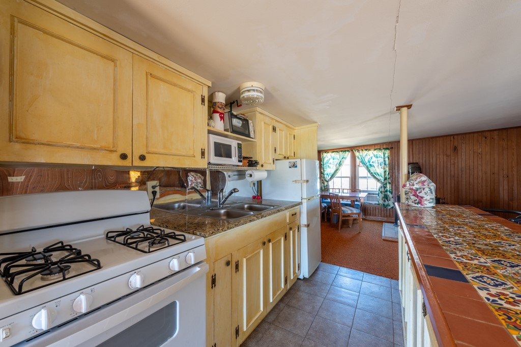167 Buckeye Knoll Road George West TX 78022