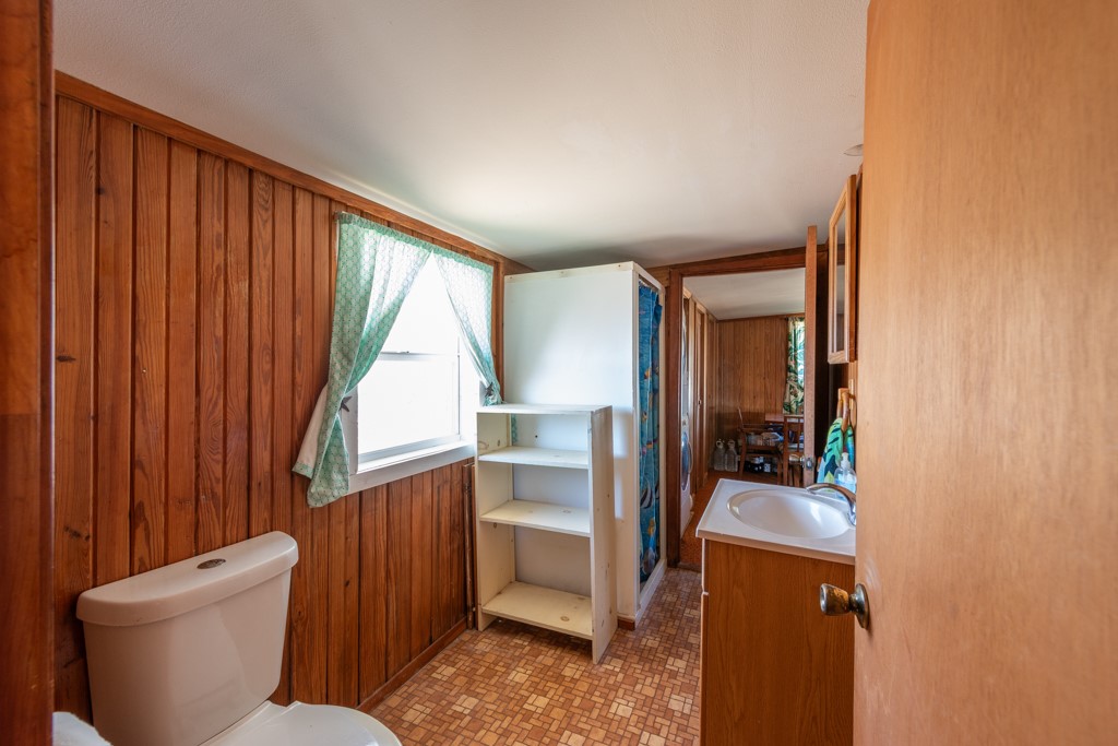 167 Buckeye Knoll Road George West TX 78022