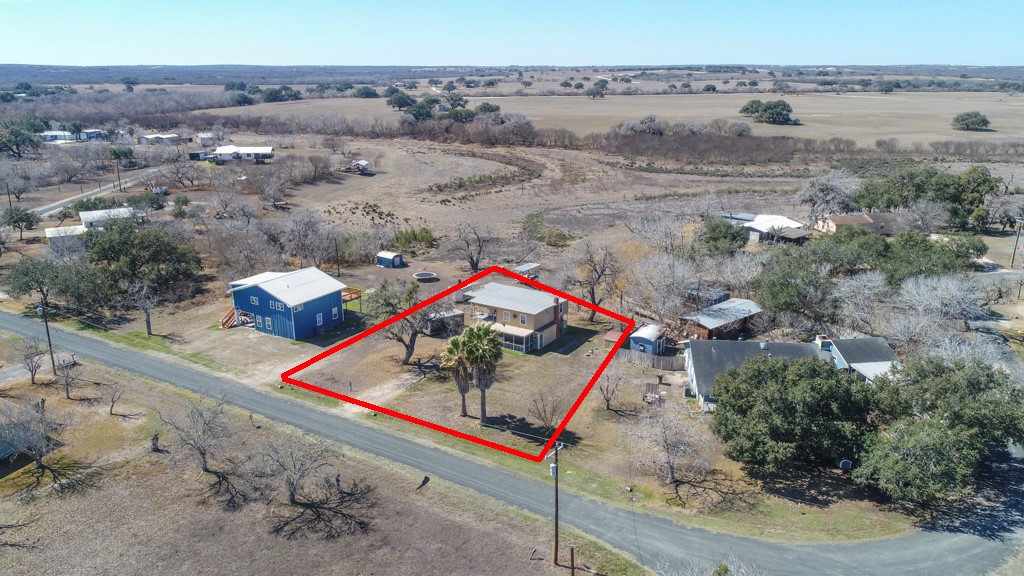 167 Buckeye Knoll Road George West TX 78022