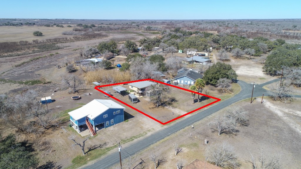 167 Buckeye Knoll Road George West TX 78022