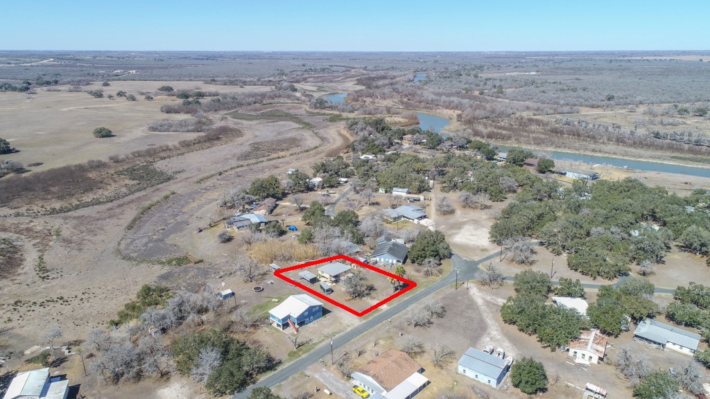 167 Buckeye Knoll Road George West TX 78022