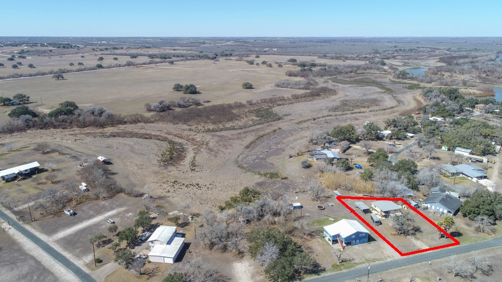 167 Buckeye Knoll Road George West TX 78022