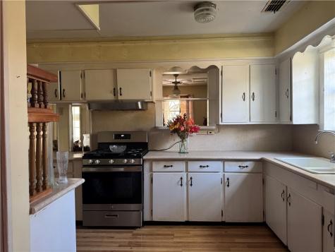 635 Victoria Avenue Taft TX 78390