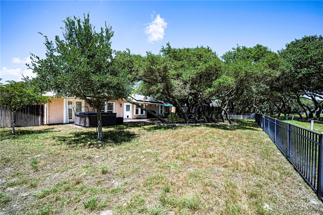 412 Fairway Oaks Street Rockport TX 78382
