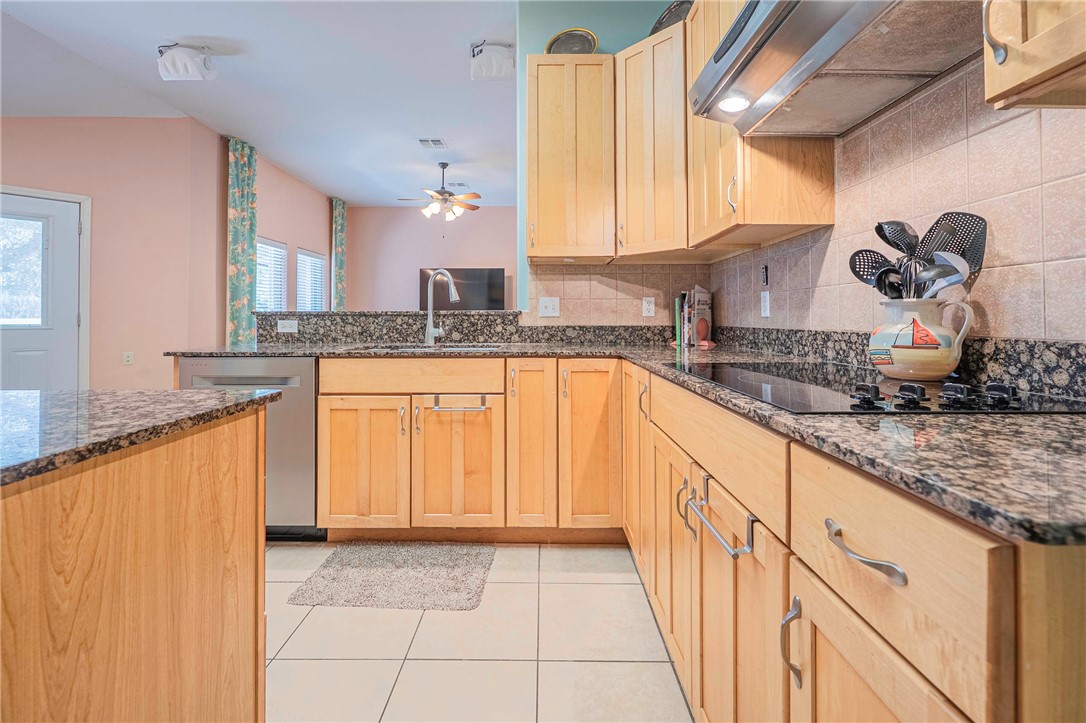 412 Fairway Oaks Street Rockport TX 78382