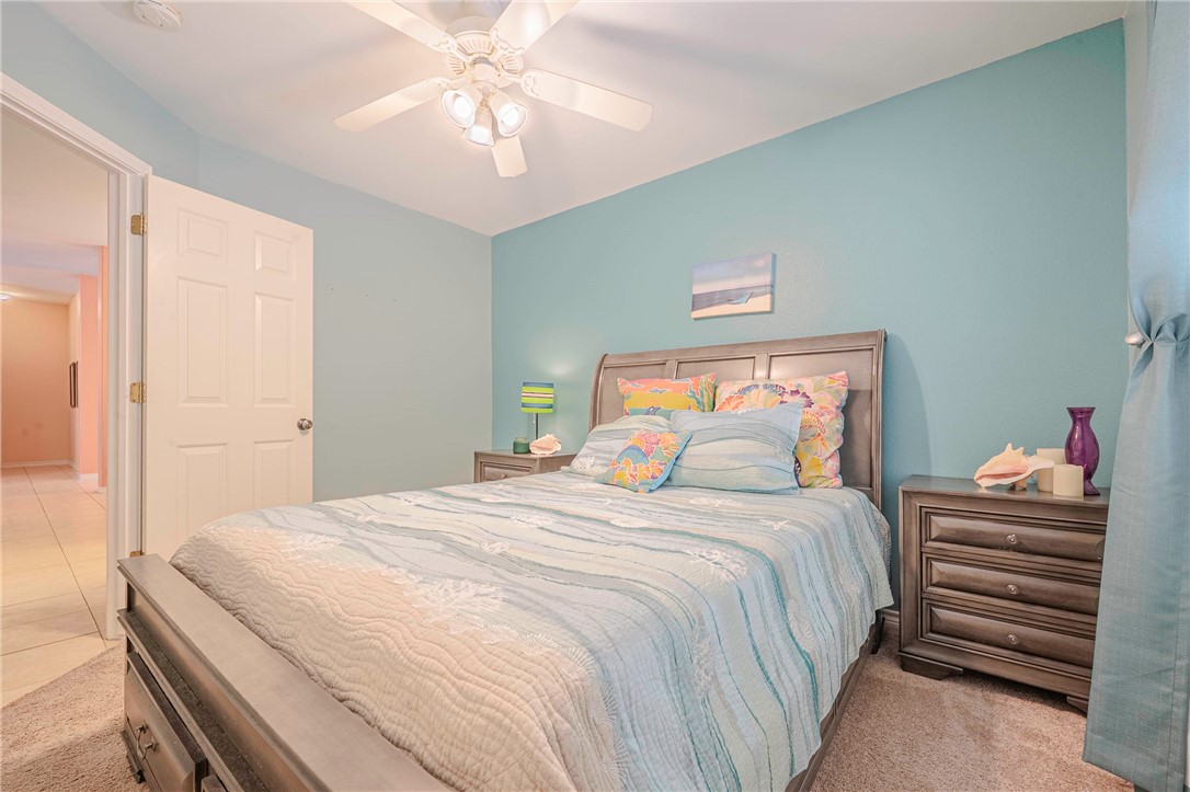 412 Fairway Oaks Street Rockport TX 78382