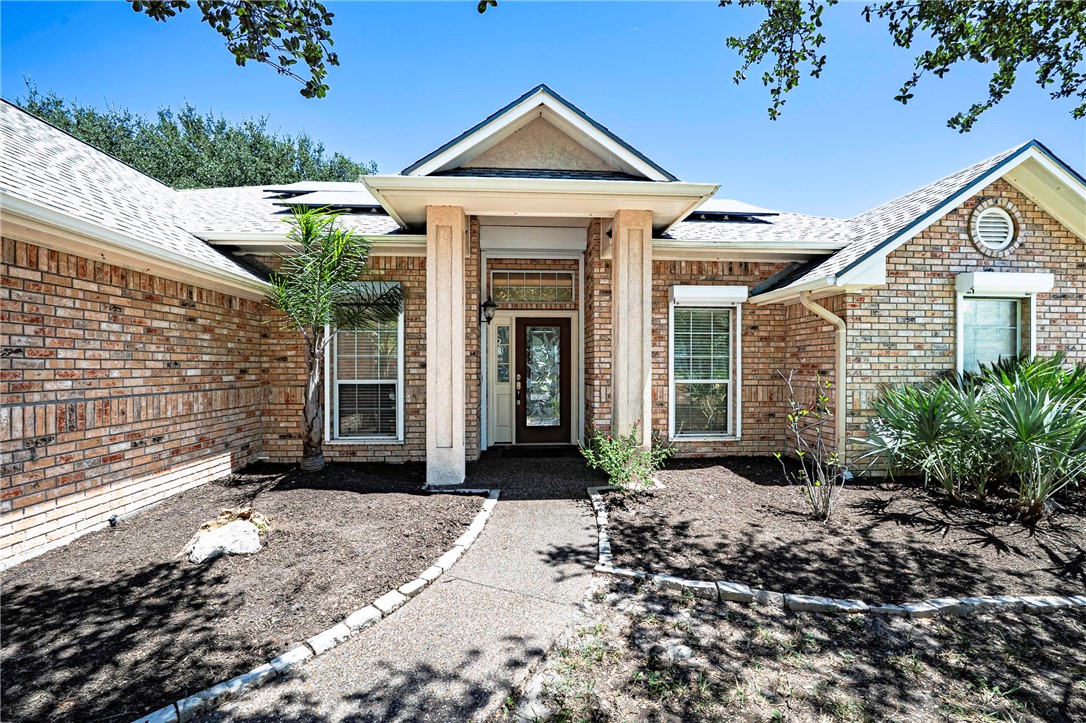 412 Fairway Oaks Street Rockport TX 78382