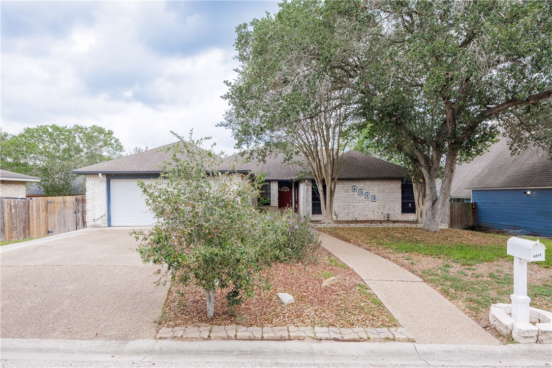4313 Wolf Creek Court Corpus Christi TX 78410