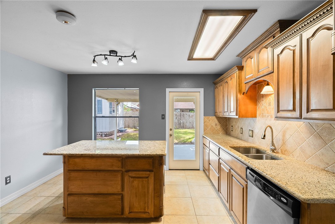 2710 Victoria Park Drive Corpus Christi TX 78414