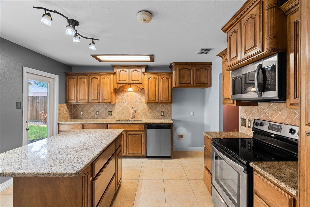 2710 Victoria Park Drive Corpus Christi TX 78414