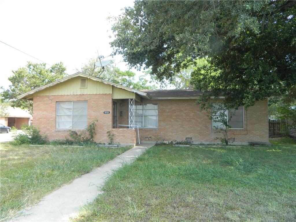 1112 W 3rd Street Alice TX 78332