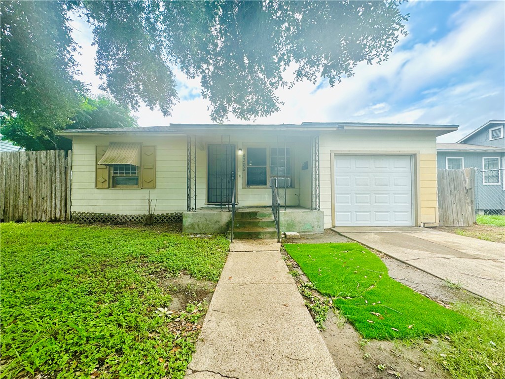 4305 Brentwood Drive Corpus Christi TX 78415