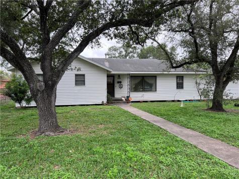 925 W Yoakum Avenue Kingsville TX 78363