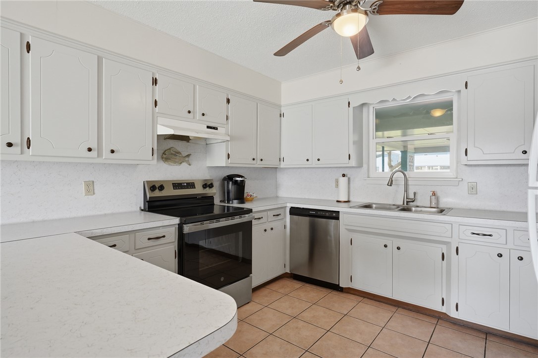 128 Palm Drive Rockport TX 78382