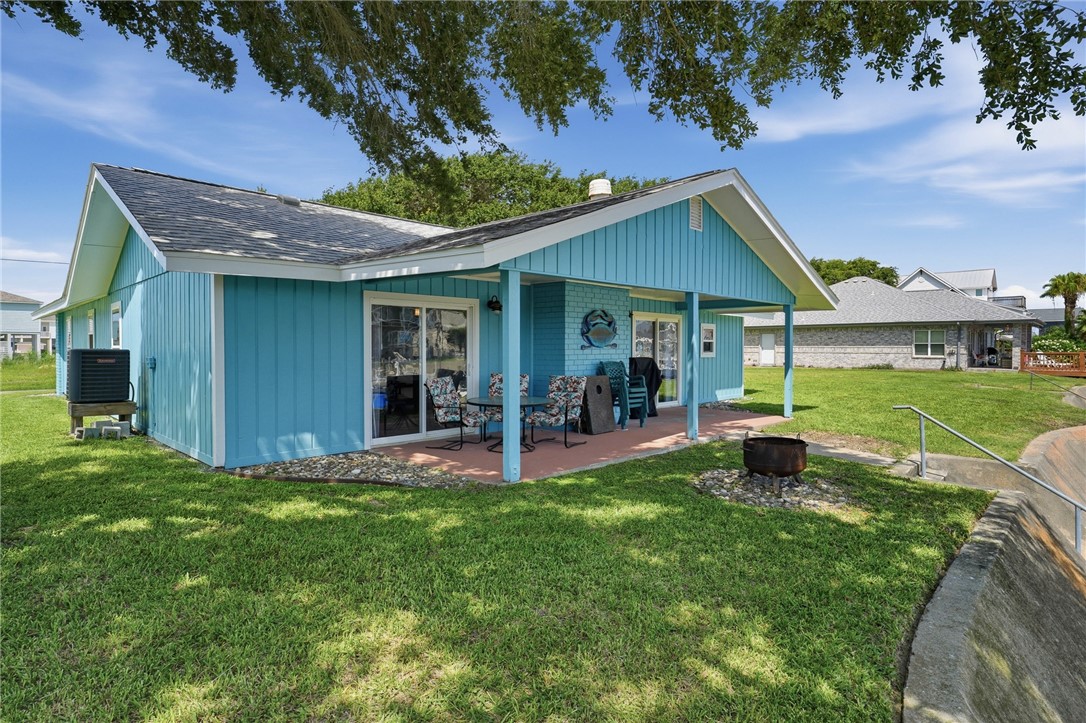 128 Palm Drive Rockport TX 78382