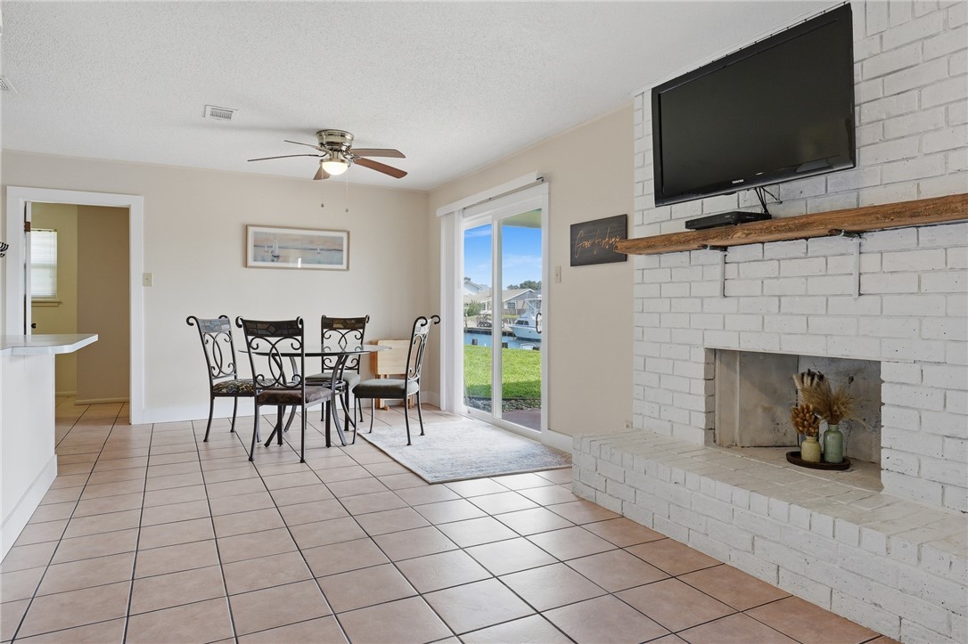 128 Palm Drive Rockport TX 78382