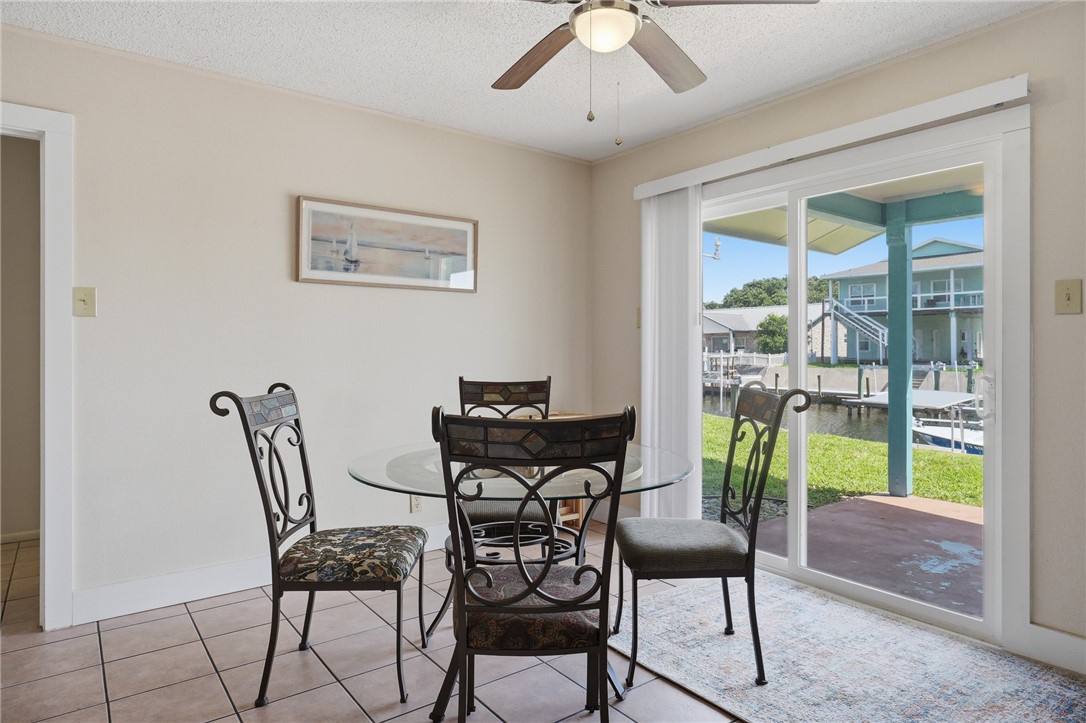 128 Palm Drive Rockport TX 78382