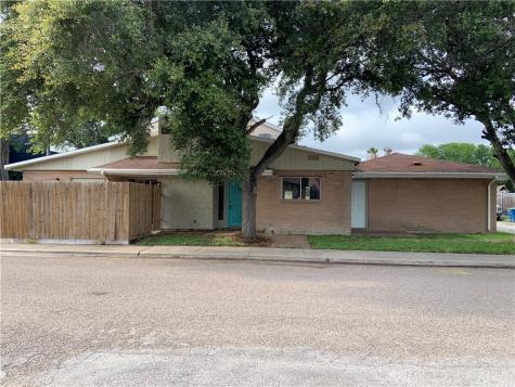 69 S Commonsway Drive Portland TX 78374