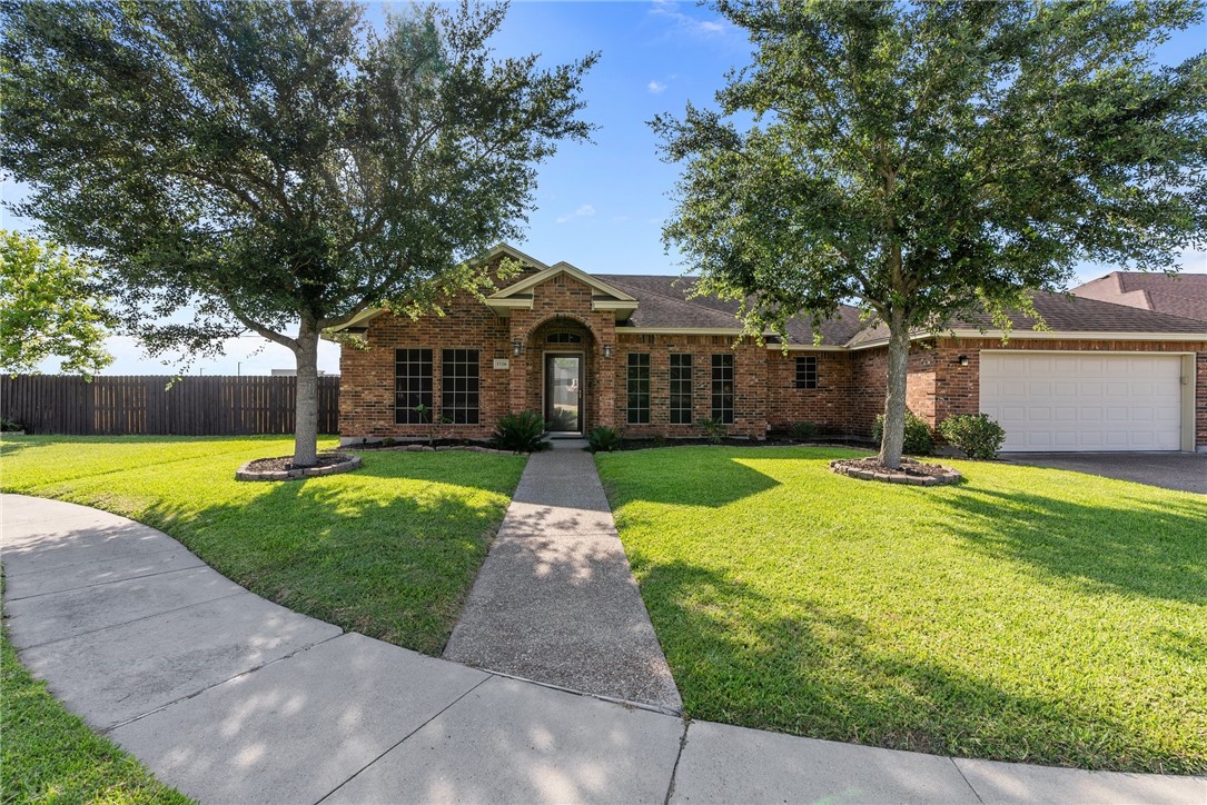3726 Perfection Lake Avenue Robstown TX 78380