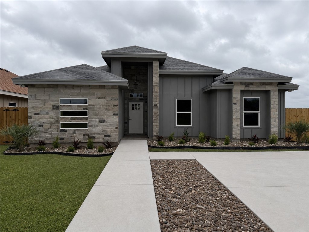 1303 Flores Drive Alice TX 78332