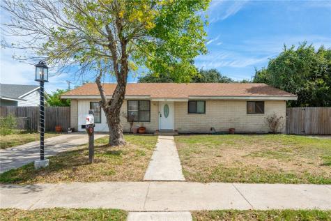 163 N Whitney Street Aransas Pass TX 78336