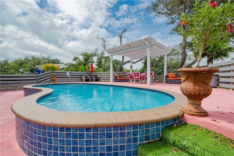 21 Bahama St S Rockport TX 78382