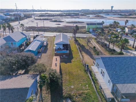 1326 Ross Avenue Port Aransas TX 78373