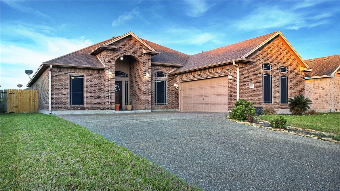 5817 Aava Corpus Christi TX 78414