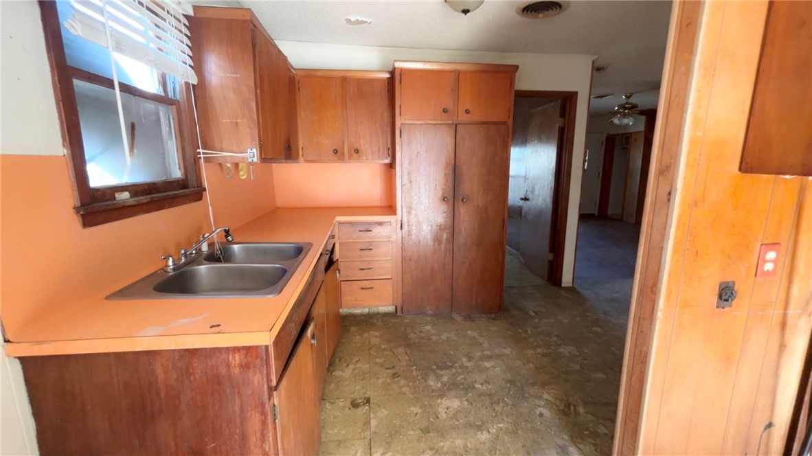 2001 Harriett Drive Corpus Christi TX 78416