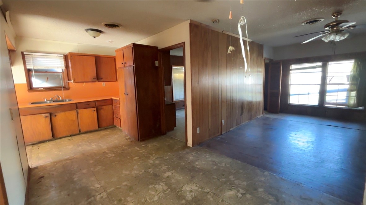2001 Harriett Drive Corpus Christi TX 78416