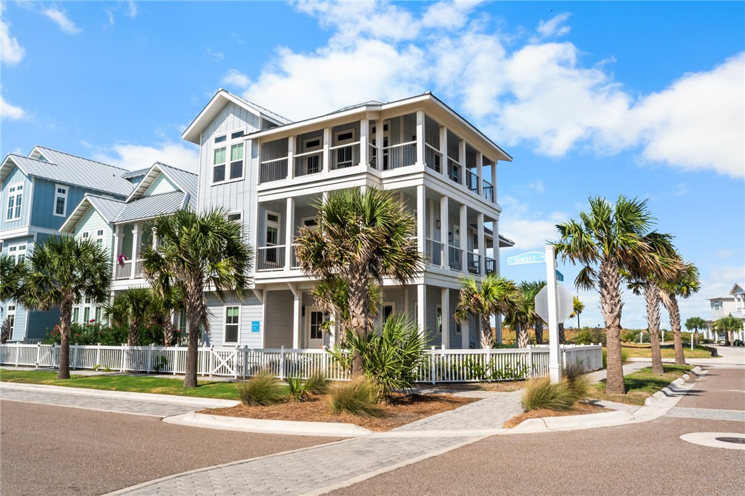 641 Sunset Avenue Port Aransas TX 78373