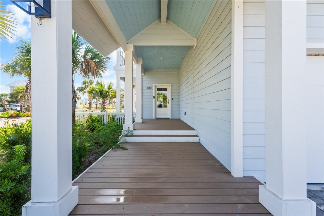 641 Sunset Avenue Port Aransas TX 78373