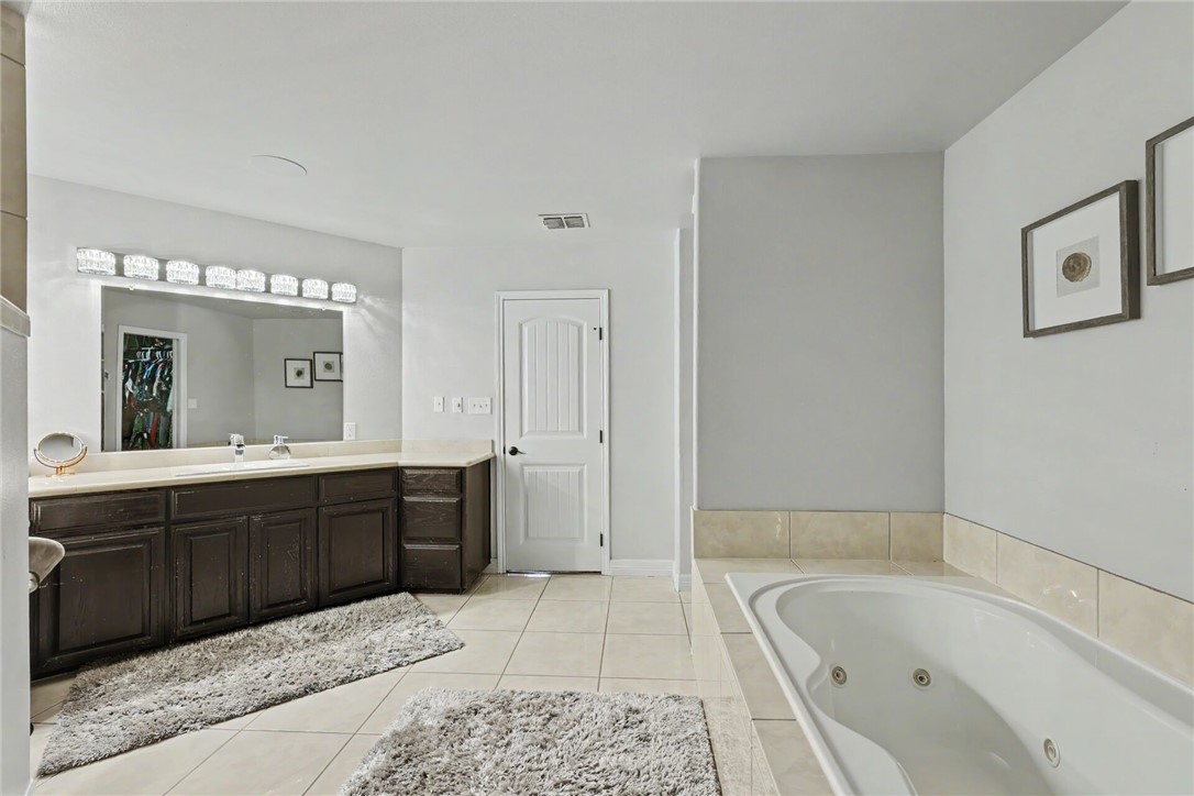 2608 Digger Lane Corpus Christi TX 78415