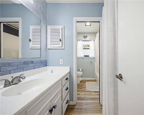 120 Shore Drive Portland TX 78374